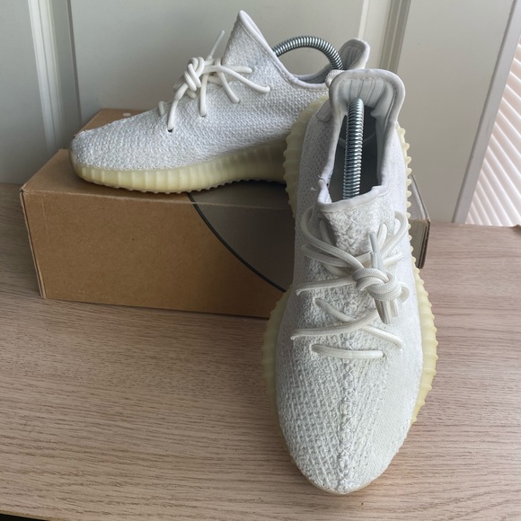 Adidas Yeezy Boost 350 V2 Cream White/Triple White- SZ 7 M- W 8.5 - Picture 9 of 16